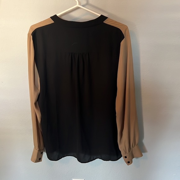 Never worn DVF Silk Top - Picture 3 of 4